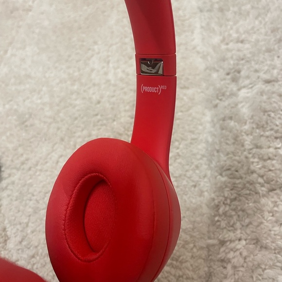 red beat solo 3 headphones - Picture 5 of 5